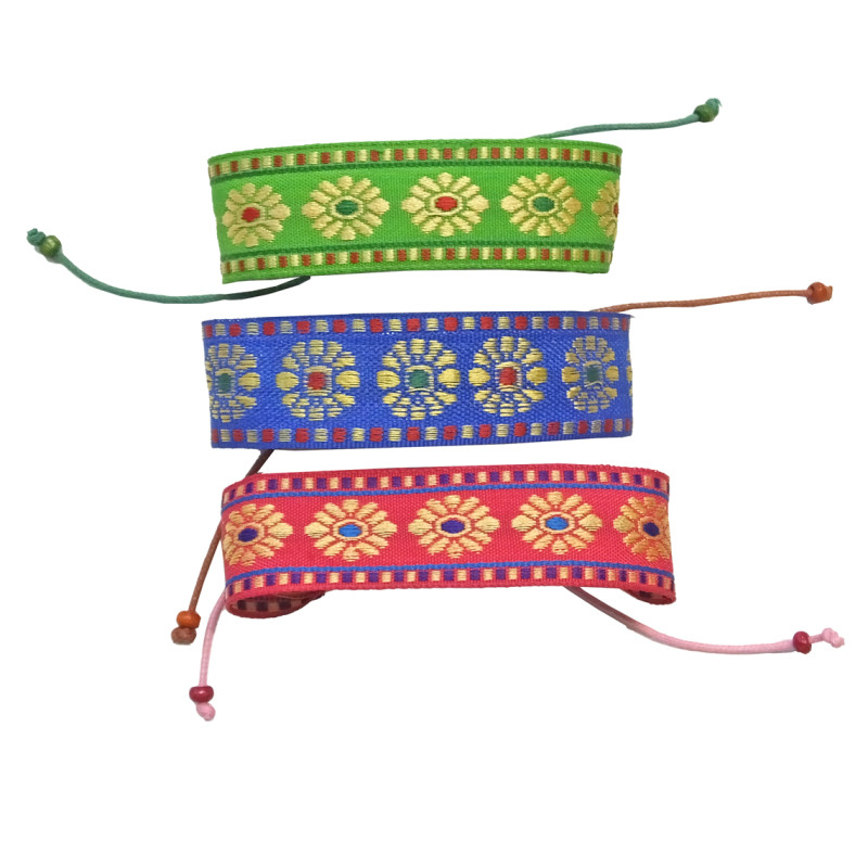 Brazalete cenefa geométrica