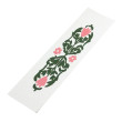 Marcapáginas de papel reciclado con diseño botánico de flores y capullos rosas entre hojas y tallos verdes
