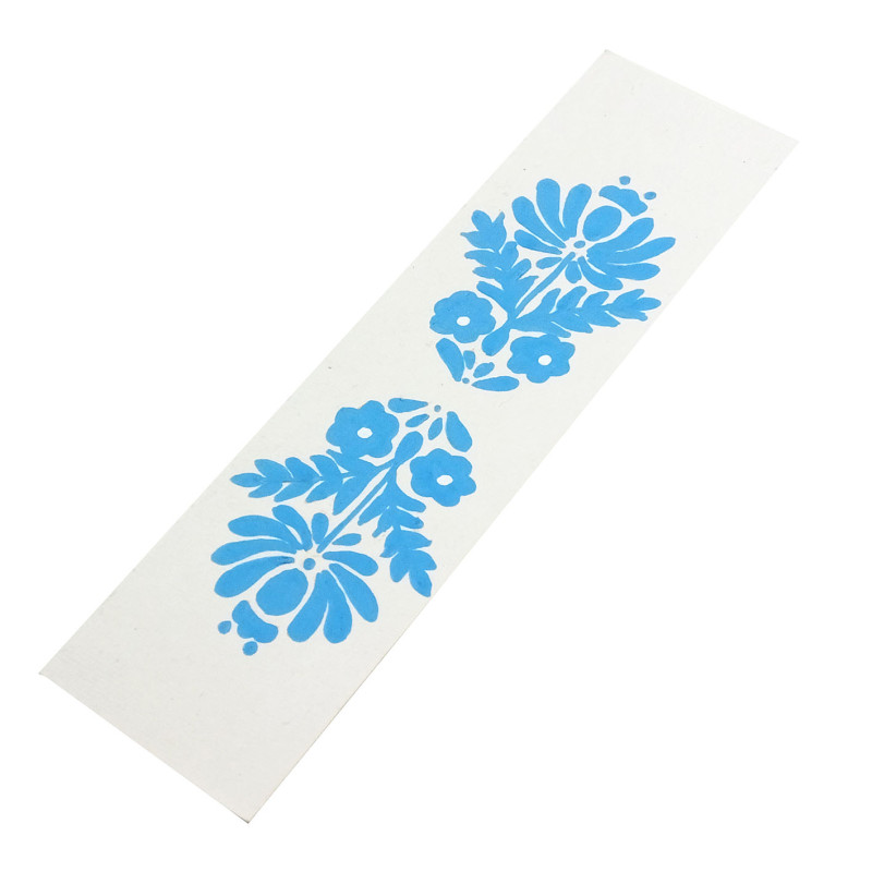 Marcapáginas de papel reciclado con diseño botánico de flores y hojas en color azul claro