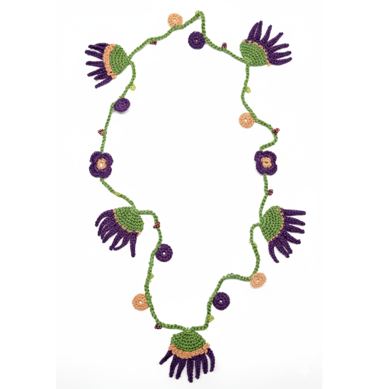 Collar crochet morado