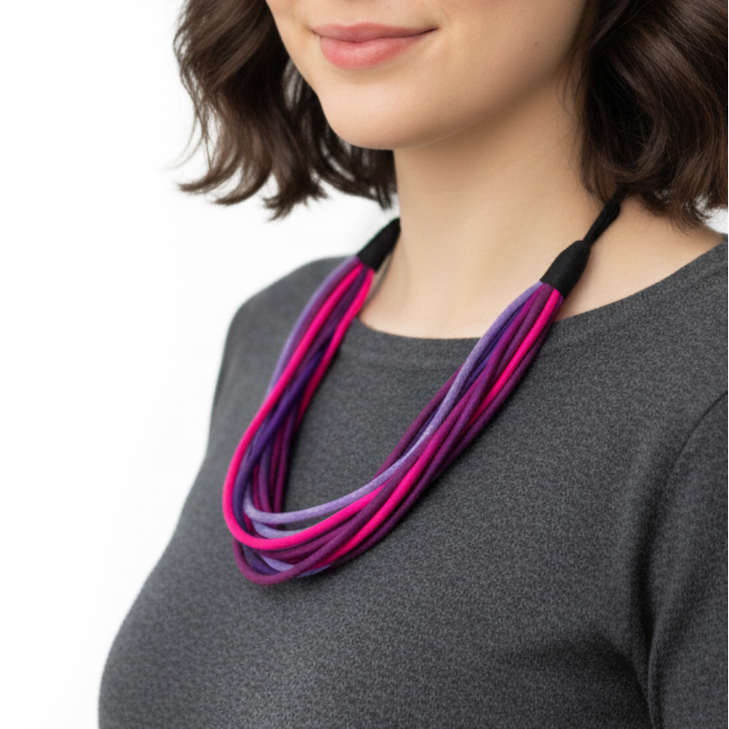 Collar cordones seda