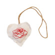 Colgante decorativo de tela con forma de corazón y dibujo de rosa roja, con cordón para colgar